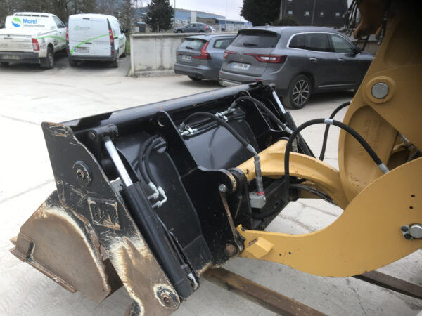 Chargeur sur pneus 906 M Caterpillar