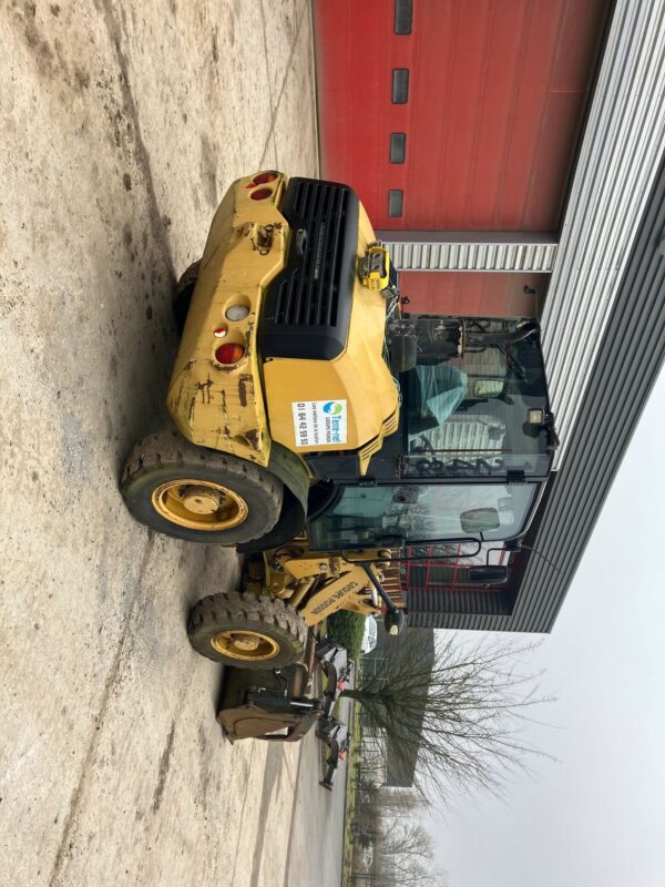 CAT 908H – Image 5