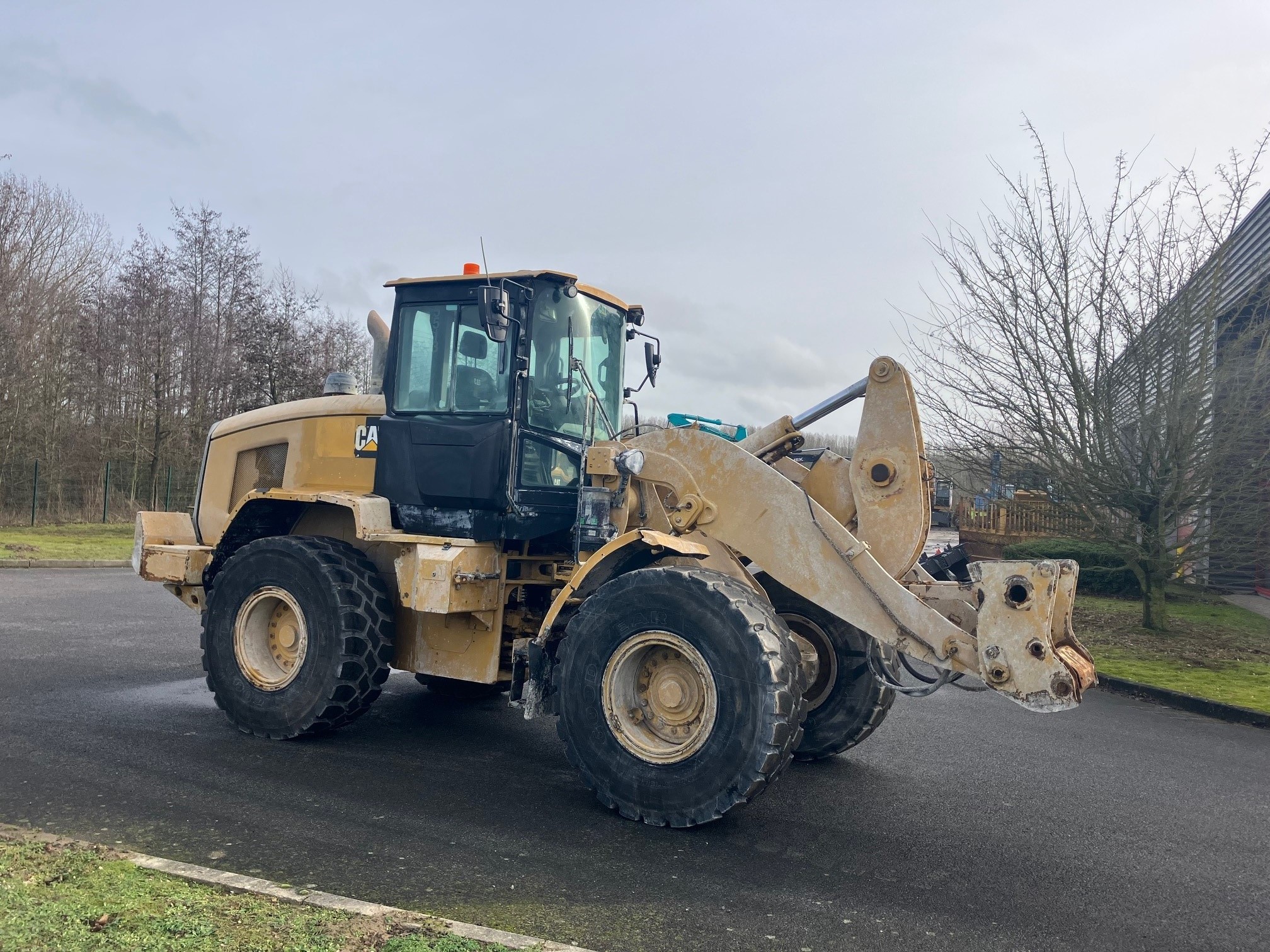 CAT 938M ( 5513 )