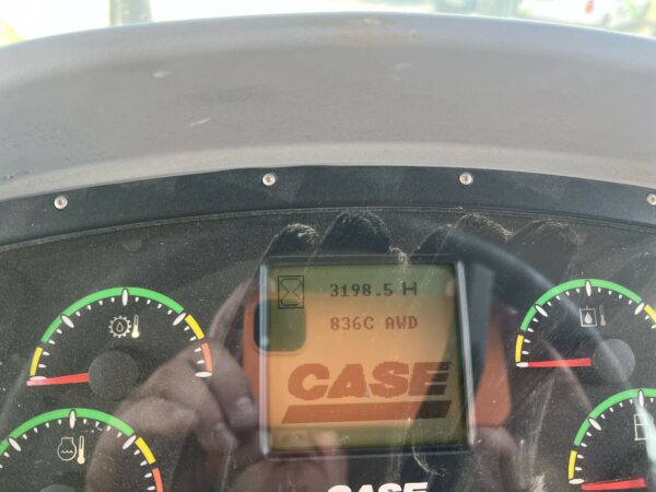 CASE 836C AWD – Image 9