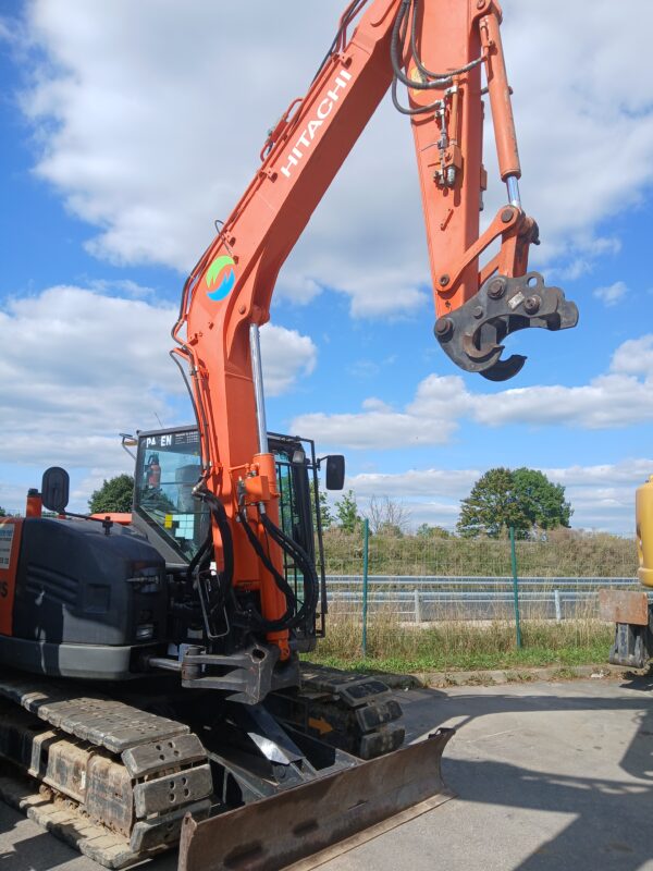 HITACHI ZX85USB A5 N°3442
