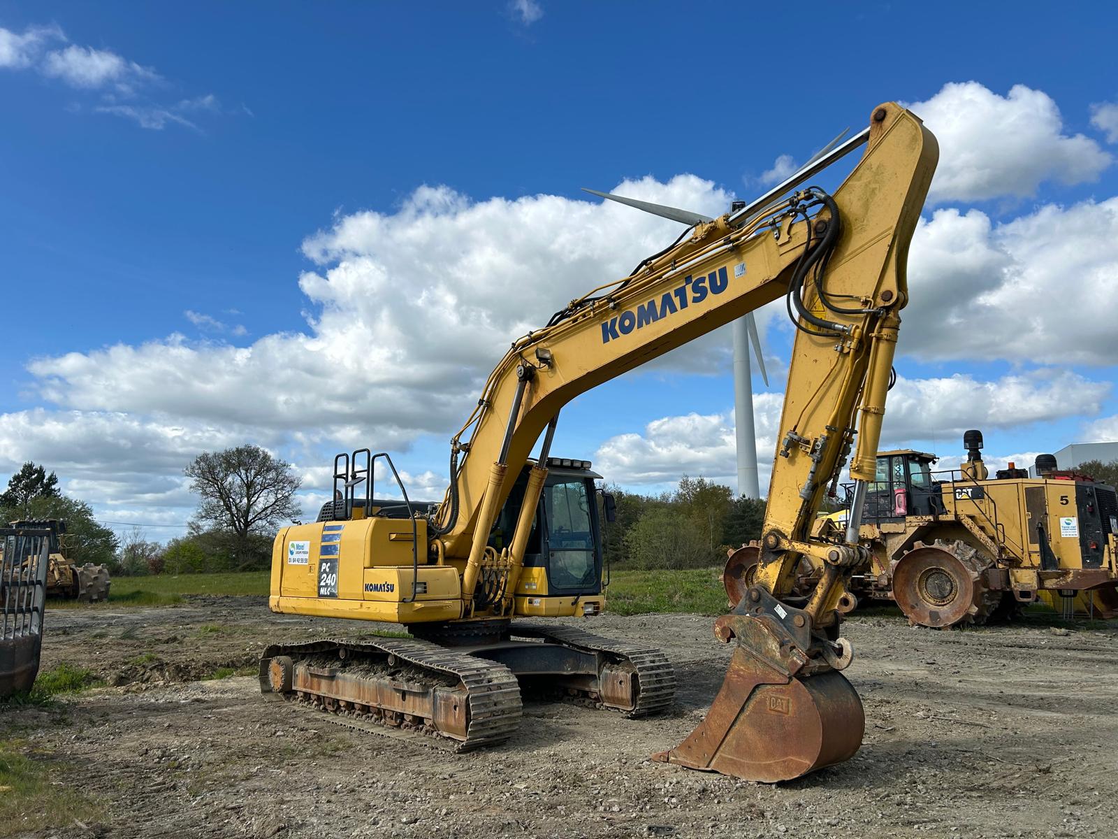 PC240 KOMATSU N°6780