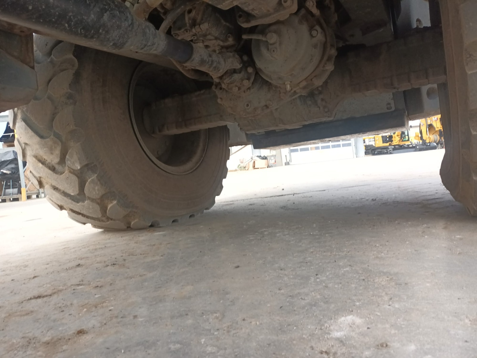 LIEBHERR L526 N° 8067 – Image 16
