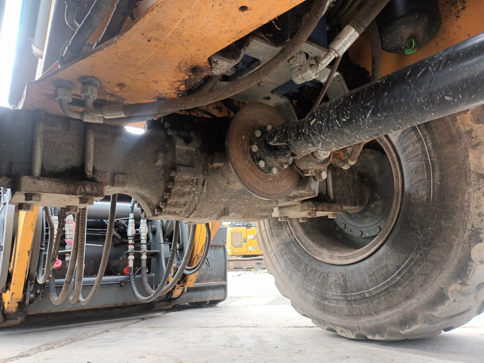 LIEBHERR L526 N° 8067 – Image 10