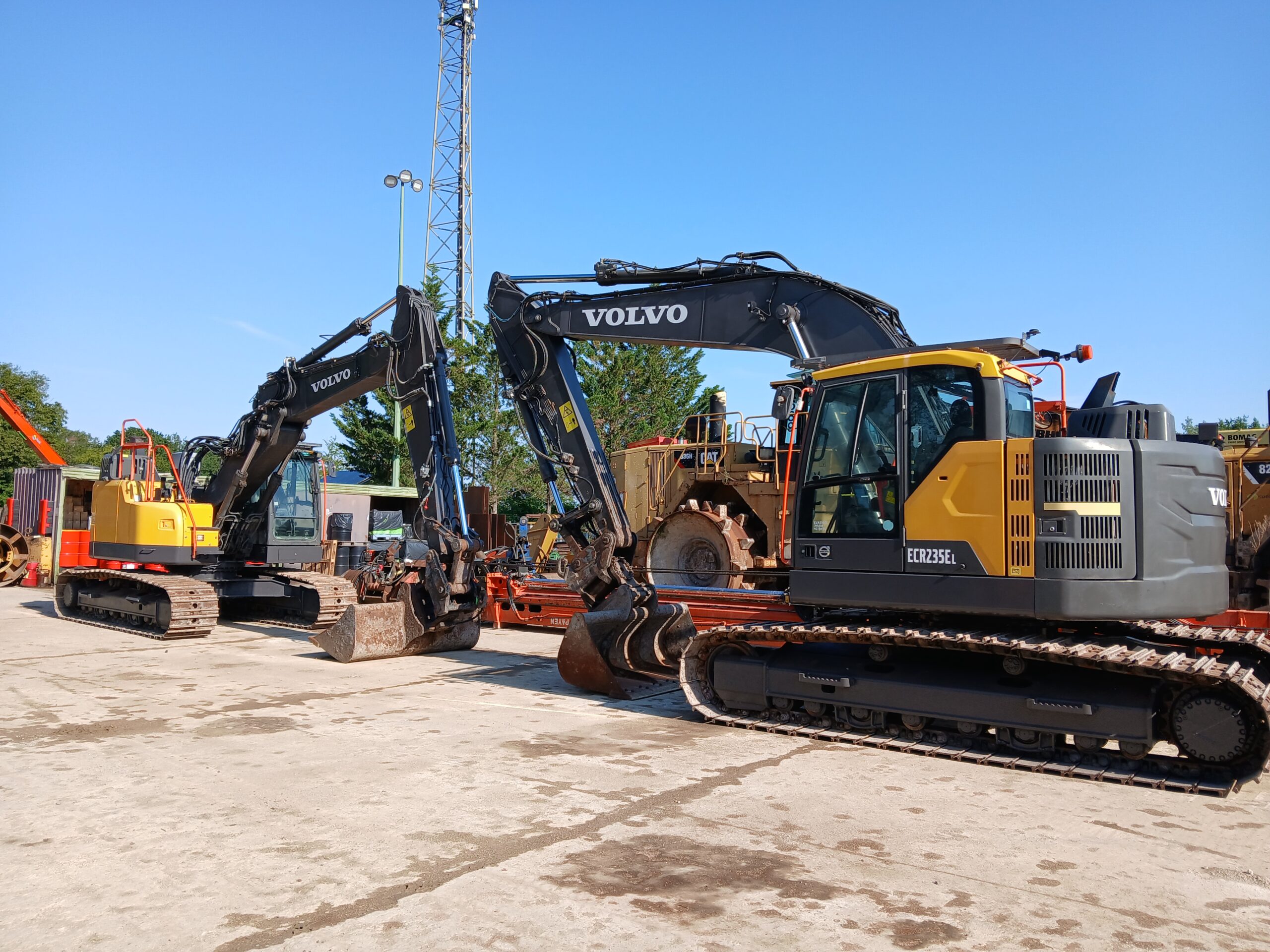 VOLVO EC 235EL N°8054