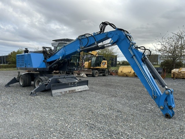 FUCHS MHL 320F N°4831