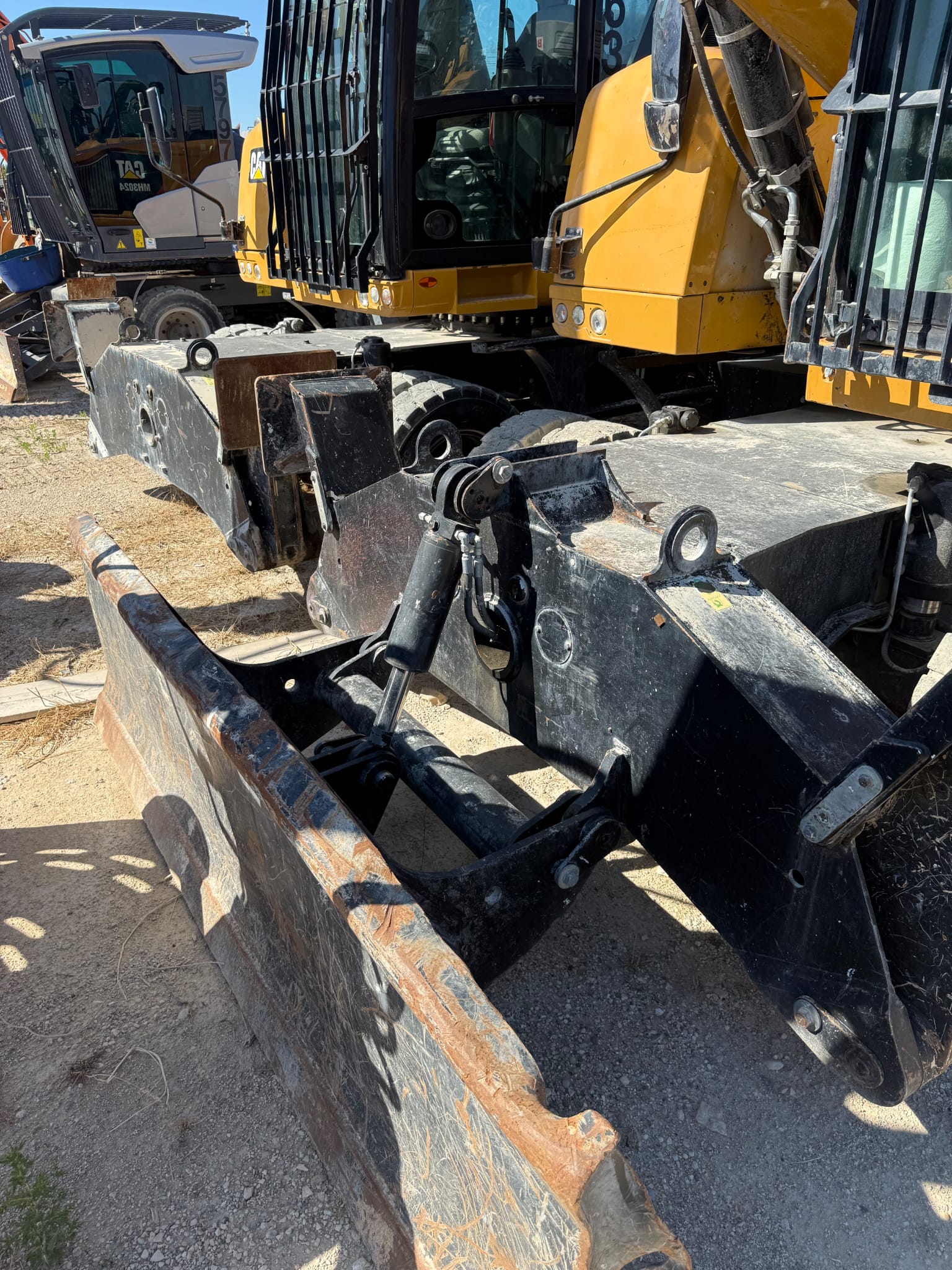 CAT MH3024 (6078)